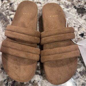 Varley Giles Quilted Slides